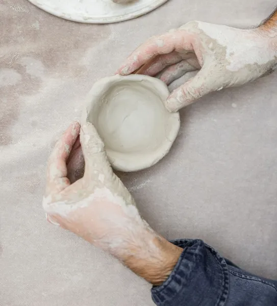 Atelier modelage en famille