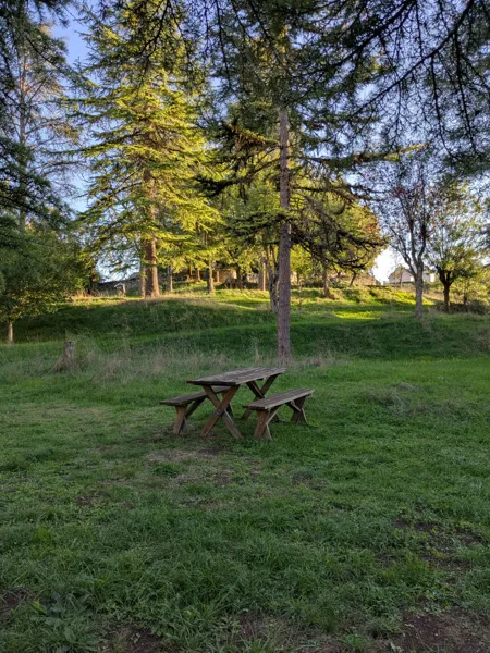 Aire de pique-nique de Sainte Fauste à Bozouls, OT Terres d'Aveyron