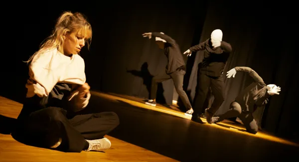 « Sans le savoir » - spectacle pluridisciplinaire danse, théâtre et slam