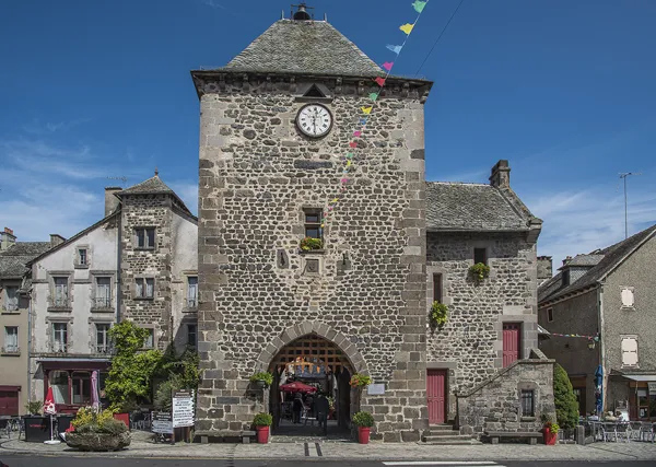 Visitez Mur-de-Barrez, cité médiévale