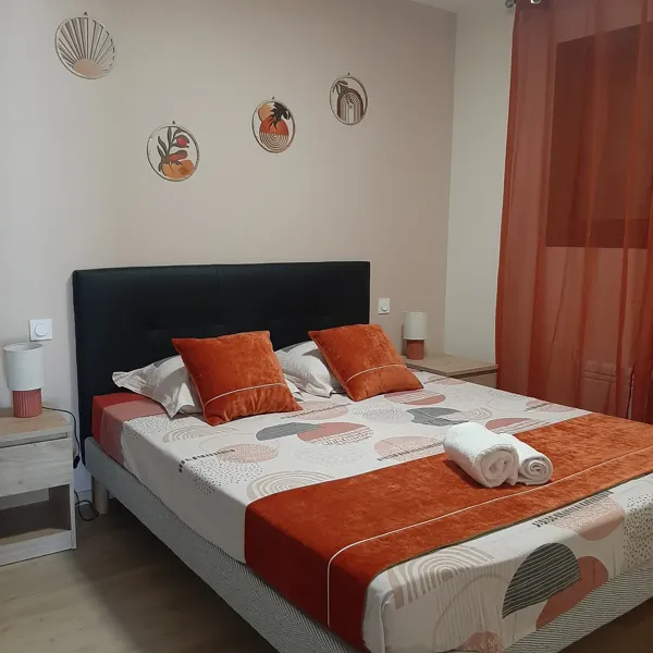 Chambre 2, lit 180 cm