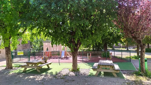 Aire de pique-nique du Pourtalou, OFFICE DE TOURISME LARZAC VALLEES