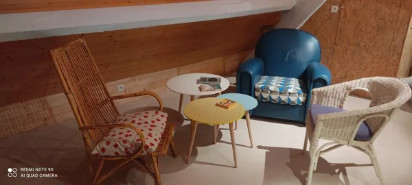 Coin lecture, Michel Pons