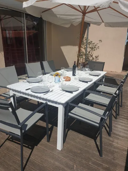 Terrasse, Michel Pons