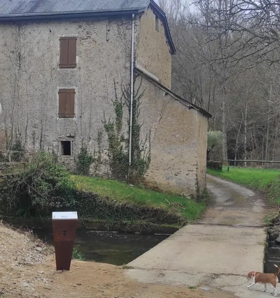 Villelongue-Entrée du hameau- Parcours panneautique mémoriel, Ass. CVAMA Villelongue