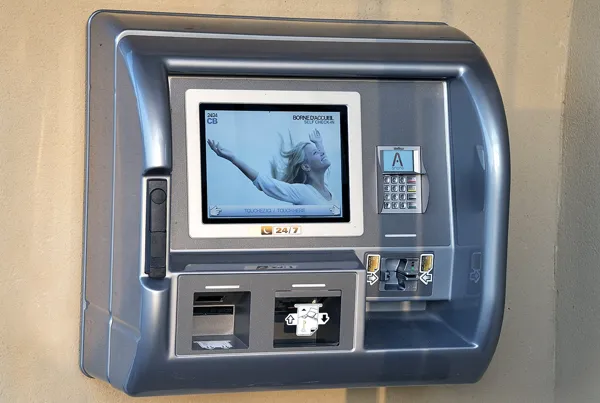 Borne d'accés 24/24