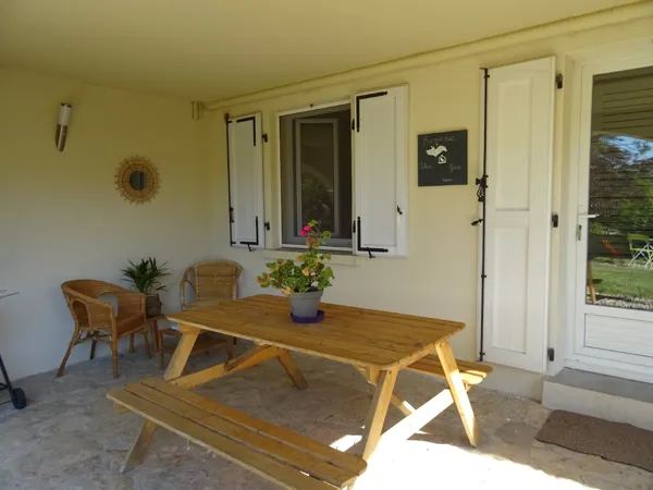 Terrasse abritée du Gîte chez Marie compeyre, Chez Marie - Marie Jaffuel