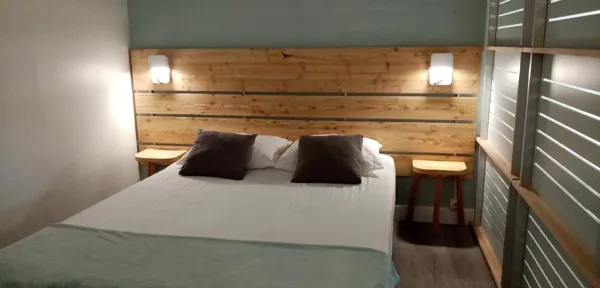 Espace nuit, Chez Marie -Location de vacances  Compeyre, Millau, gorges du Tarn AYGG67