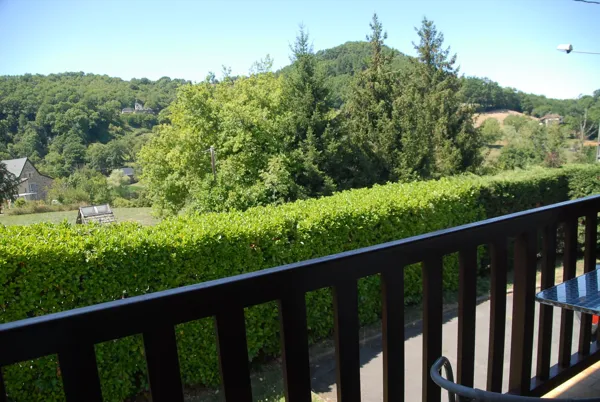 Vue du balcon donnant sur chambre 1