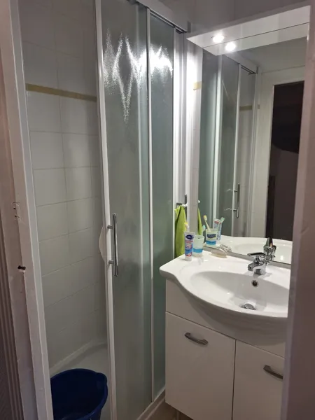 , 2 Salles d'eau Douche/WC + WC/lavabo