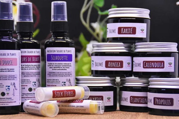 Naturellement Simples - Visite et vente de produits à base de plantes, Naturellement Simples