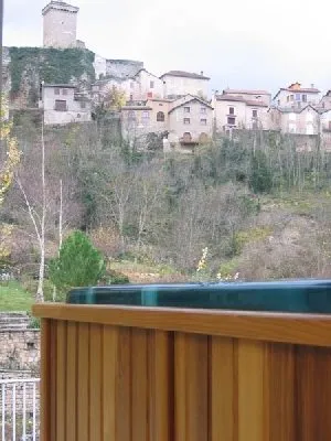 Vue sur Peyreleau, HOTEL-RESTAURANT DOUSSIERE