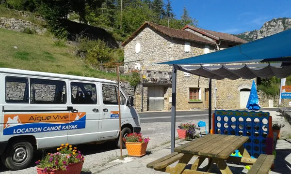 base de canoë Aigue Vive dans les Gorges du Tarn, Aigue Vive