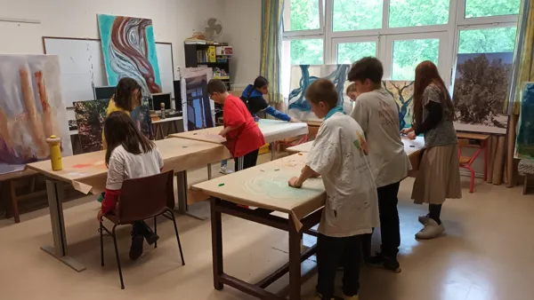 Atelier d'enfants en école, Isabelle Bos