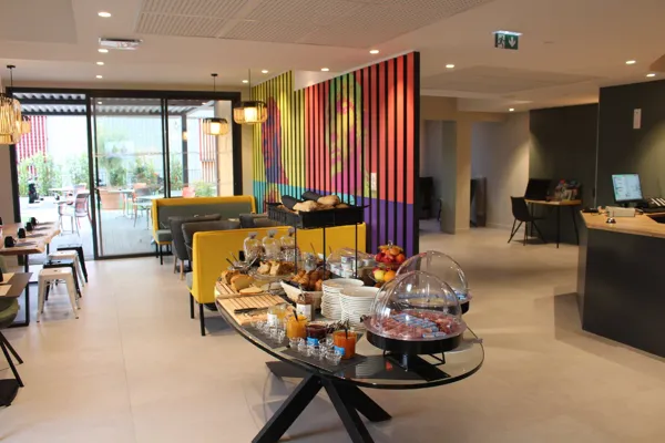 Petit Déjeuner Buffet, Hotel La Capelle