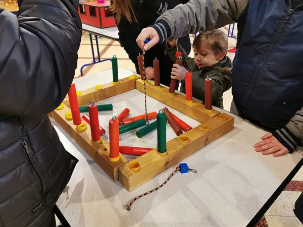 Festival Bonheurs d'Hiver - Jeux en bois, millavois.com