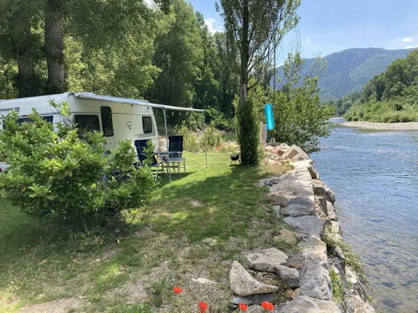 Emplacement Confort Bord de Rivière, CAMPING LES BORDS DU TARN