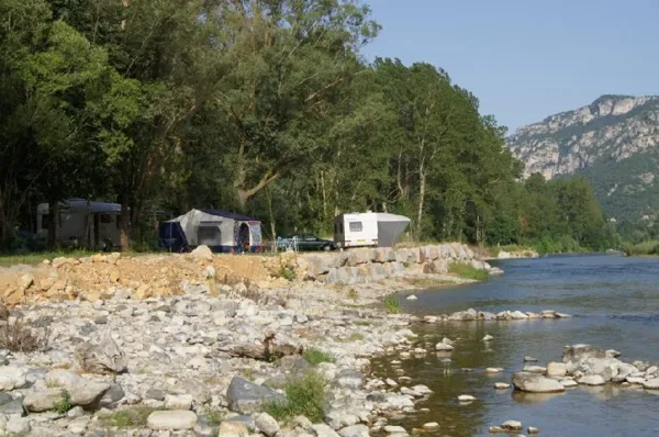 Emplacement bord de rivière, CAMPING LES BORDS DU TARN