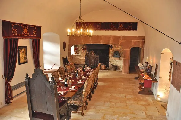 CHATEAU DE BELCASTEL, Château de Belcastel