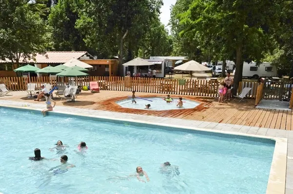 CAMPING HUTTOPIA MILLAU