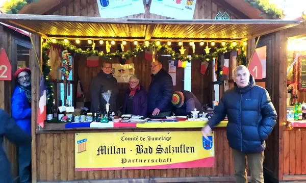 Chalet de Noël des associations - Festival Bonheurs d'Hiver