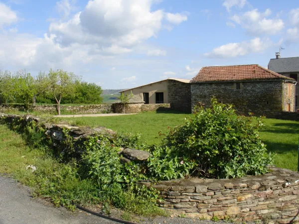 terrain de jeux clos et salle commune