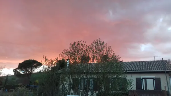 La petite maison dans le pré