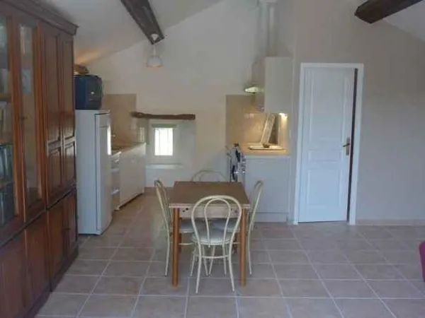 studio avec coin cuisine, 