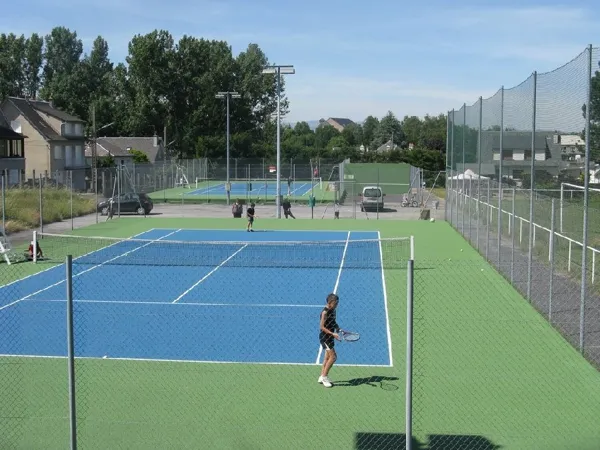 Courts de tennis de Ste Geneviève, Office de tourisme Argences en Aubrac