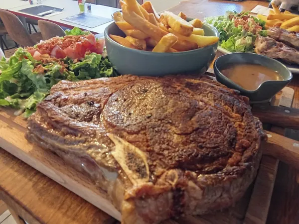 , La Table de Tonton