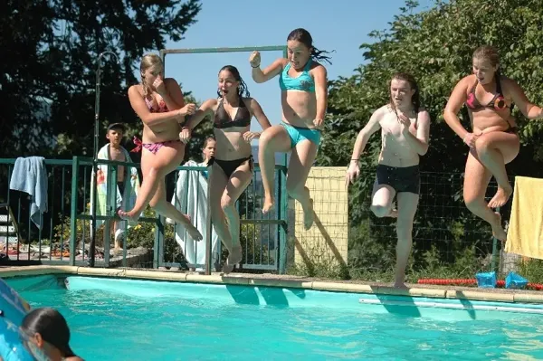 piscine commune 5m x 12m