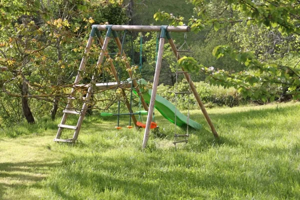 , La Sorcière sur le toit - QUENTREC Hélène