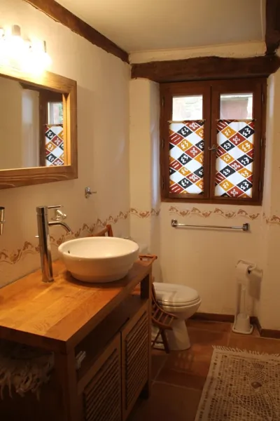 Salle de bains et wc, Une Sorcière sur le toit - QUENTREC Hélène