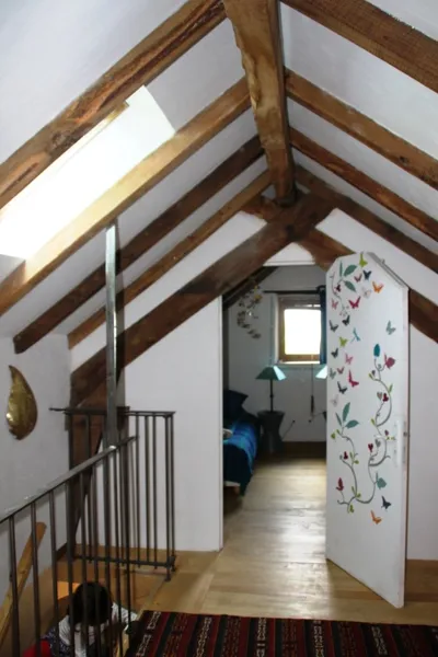 Vers la chambre des enfants, UneSorcière sur le toit - QUENTREC Hélène