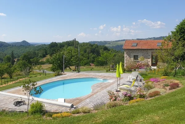 Vue au dessus de la piscine, Gîte Belle Vue