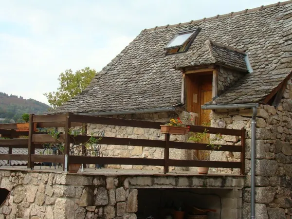 Chambres d'Hôtes du Battédou, OFFICE DE TOURISME DU CANTON D'ENTRAYGUES SUR TRUYERE