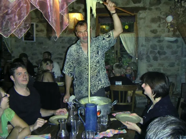 Cuisine régionale, produits de la ferme, OFFICE DE TOURISME DU CANTON D'ENTRAYGUES SUR TRUYERE