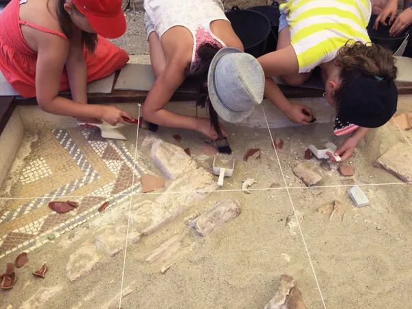 Initiation à la fouille archéologique, Photothèque Conseil départemental de l'Aveyron