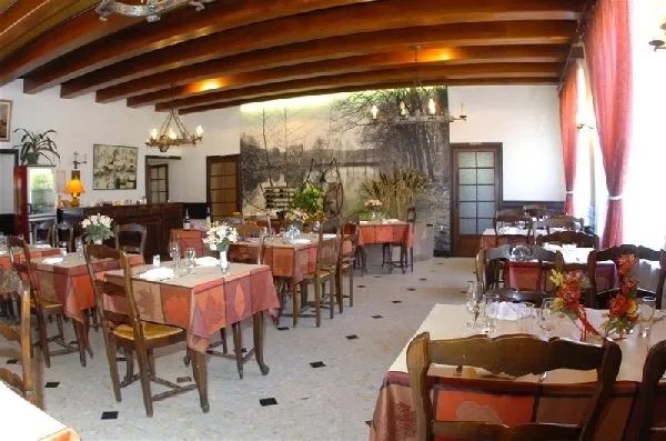 Relais du Bois du Four (groupes), OFFICE DE TOURISME DE PARELOUP LEVEZOU