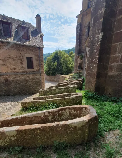Les cimetières médiévaux, ServicePatrimoinedeConques-OTCM