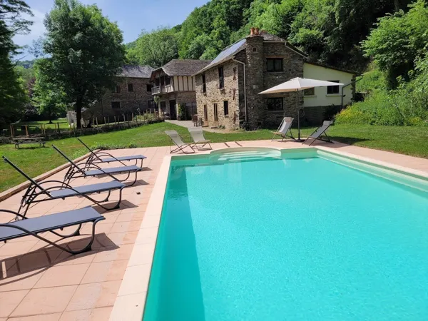 Piscine privative, au sel, 10 X 15m