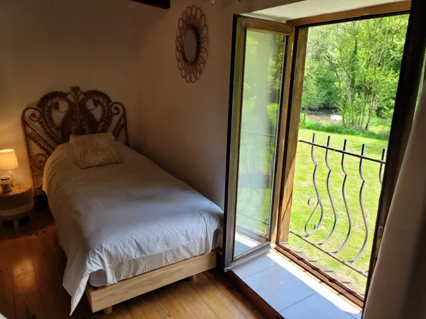 La vue sur le jardin et le Viaur