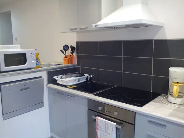 Cuisine tout équipée, Mélina Francois