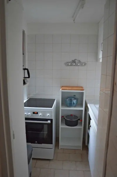 Chez Jeanne, André Vales