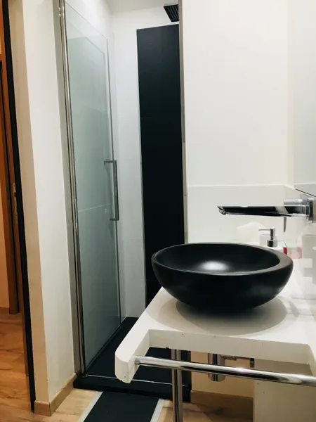 SDB Chambre 2, FermeLaMontagnette