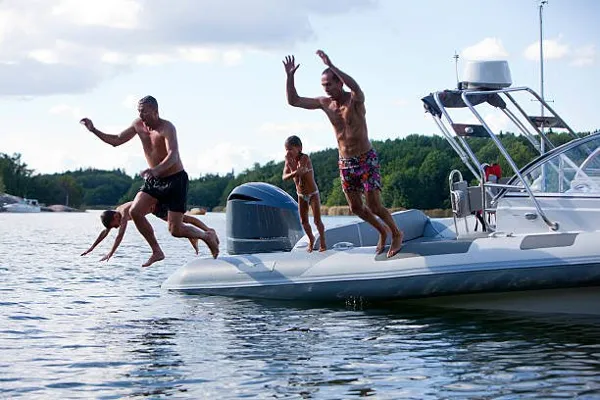 Pareloup Pilot' EXCURSIONS EN BATEAU MOTEUR, Pareloup pilot