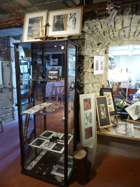 Notre boutique au Massegros, Mare basse