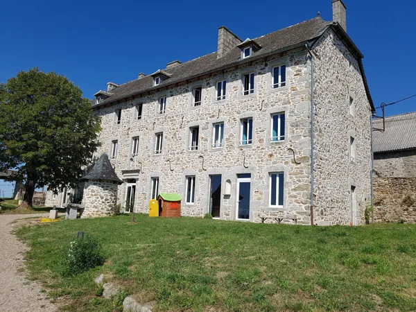 Gîte La Belle Ecole (L'escola polida)