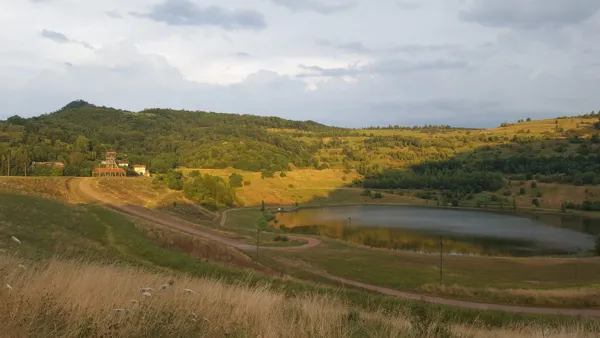 Suivez la guide : découvrez l'épopée charbonnière