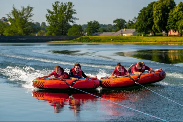 Sandy Acty - Base de loisirs - activités nautiques tractées - pédalos